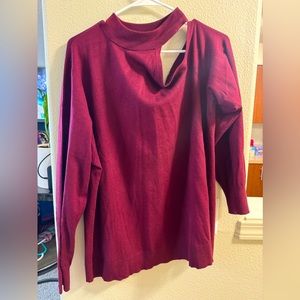 Super cute torrid size 18/20 cold shoulder, maroon sweater
